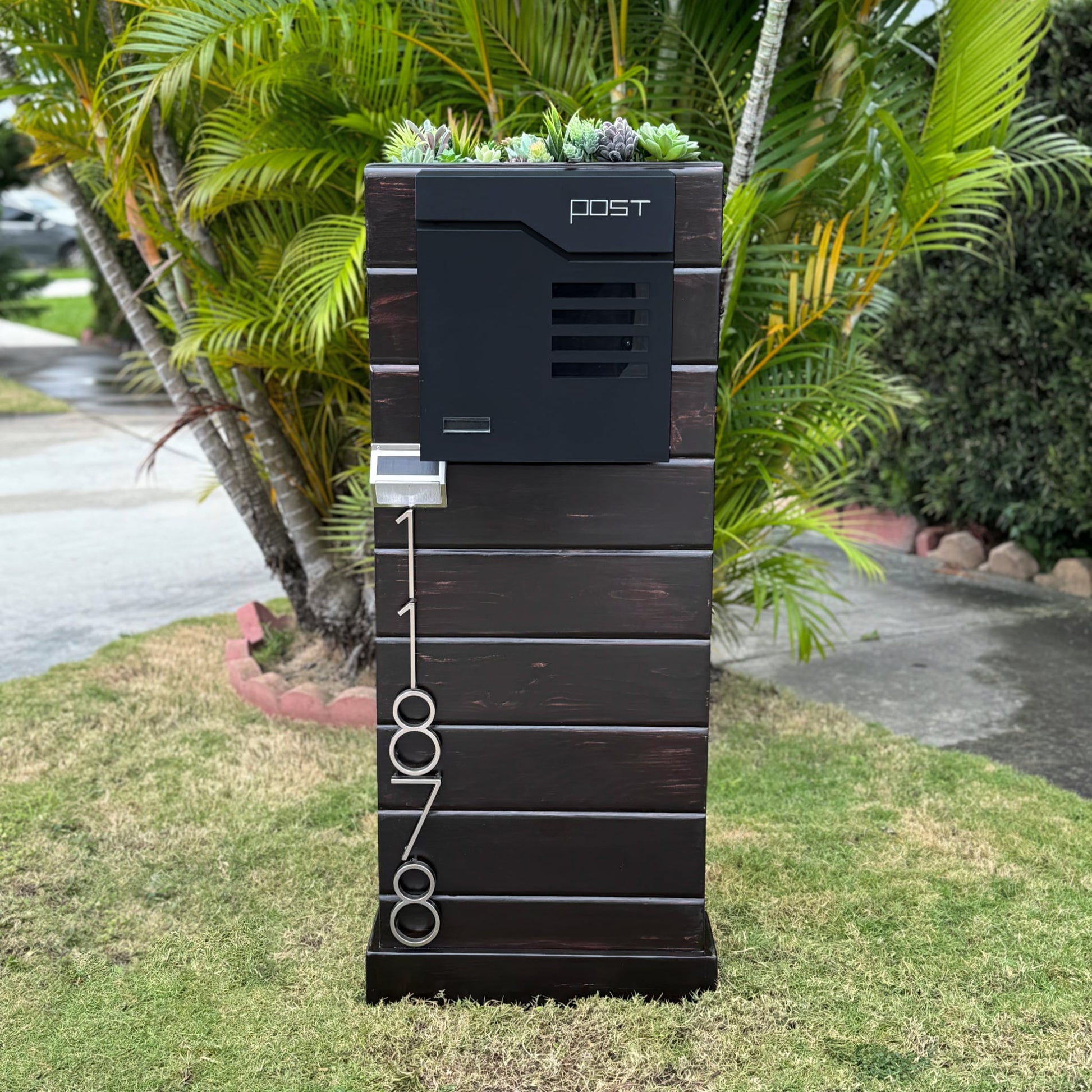 Agave Luxe Mailbox - Dream Mailboxes