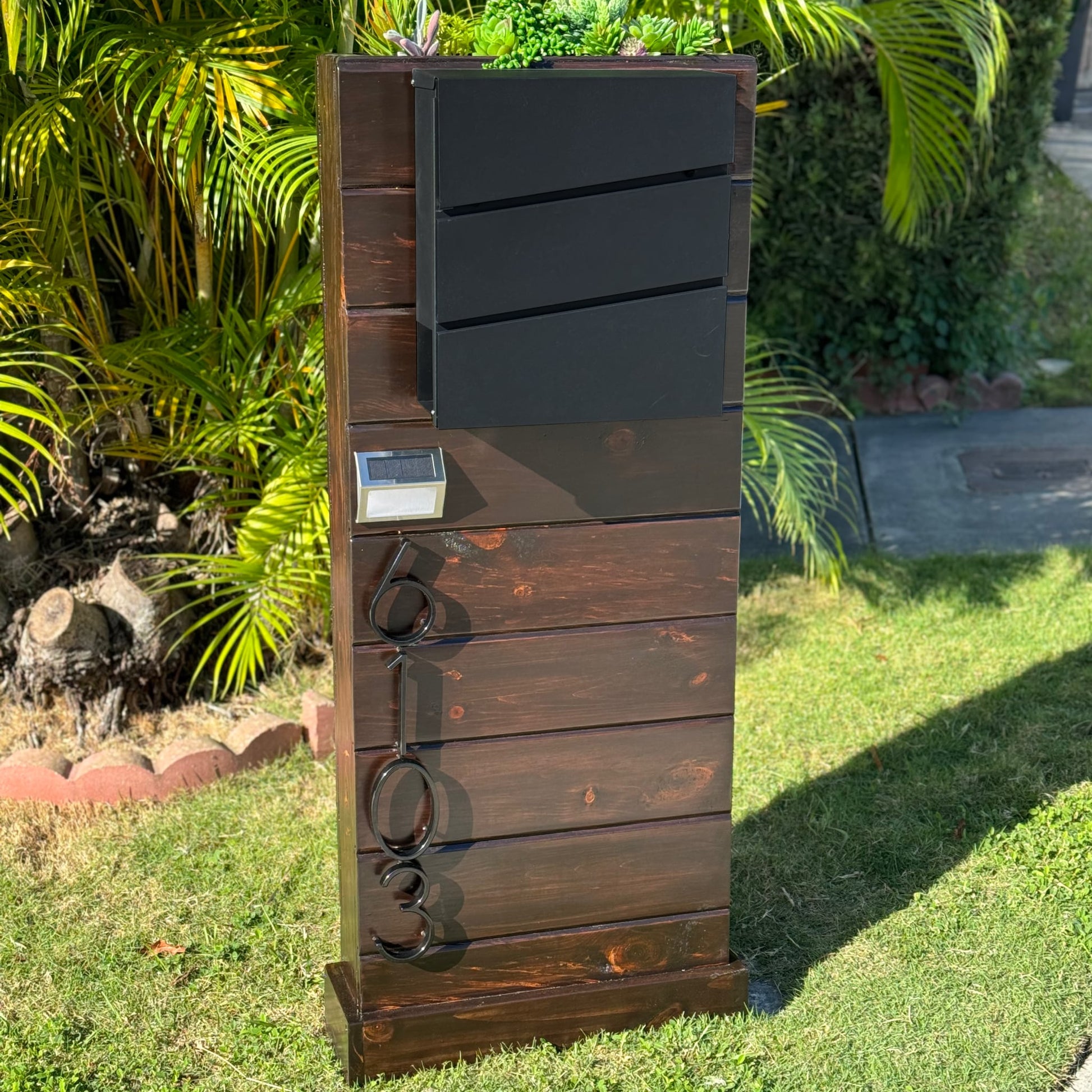 Agave Luxe Mailbox - Dream Mailboxes