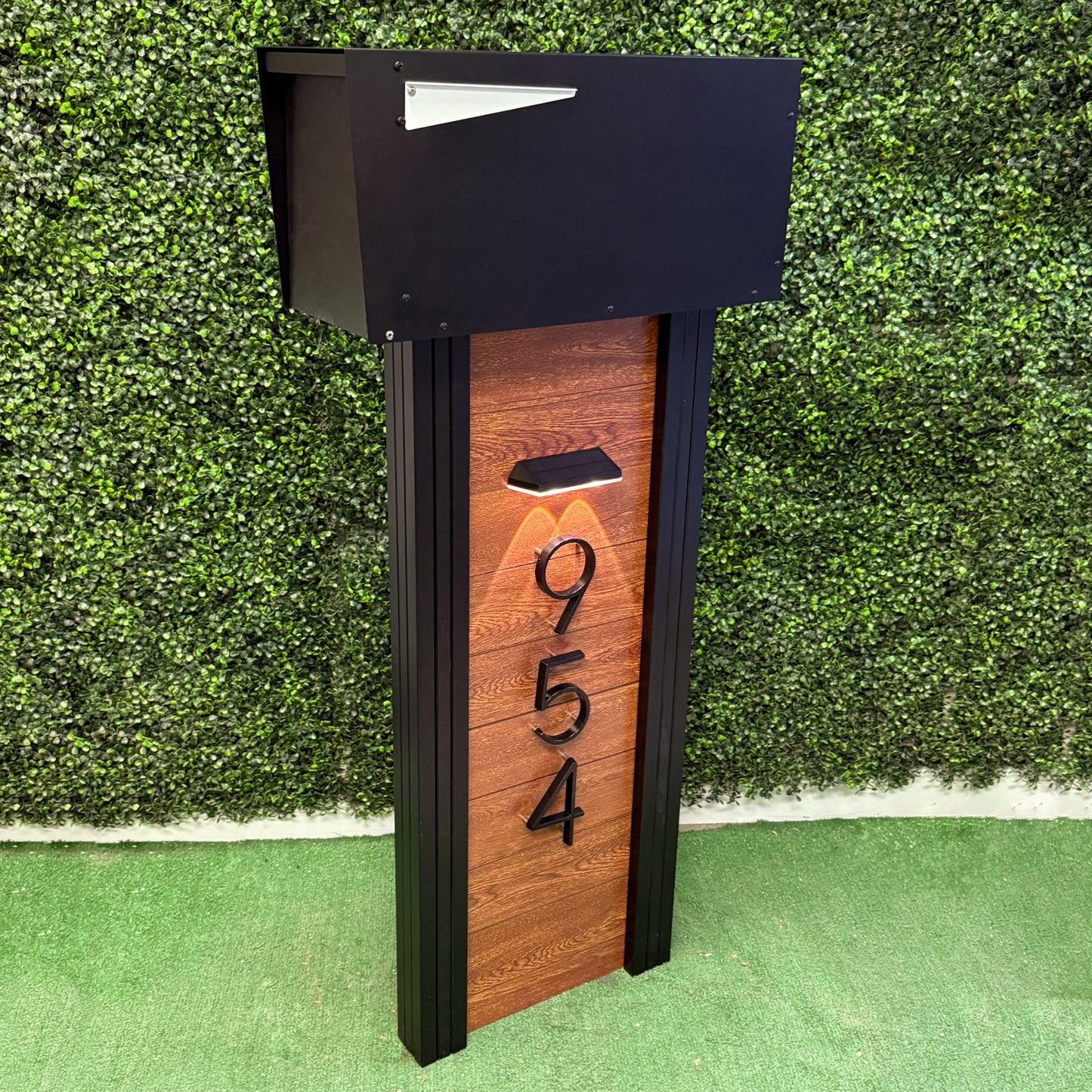 Aluma Modern Mailbox