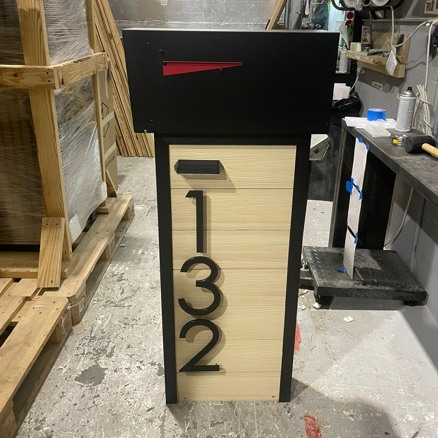 Slatline Sleek Mailbox - Dream Mailboxes