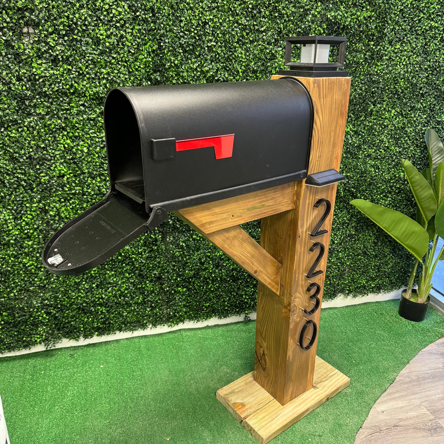 Farmhouse Mailbox