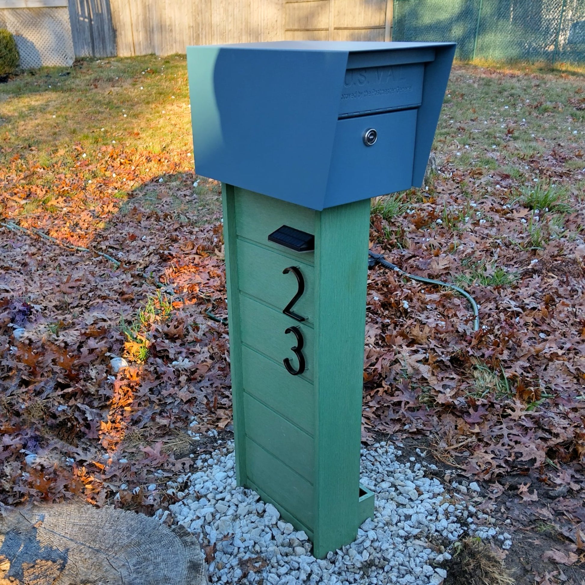 Modern Classic Succulent Resysta Composite Mailbox (Locking) - Dream Mailboxes