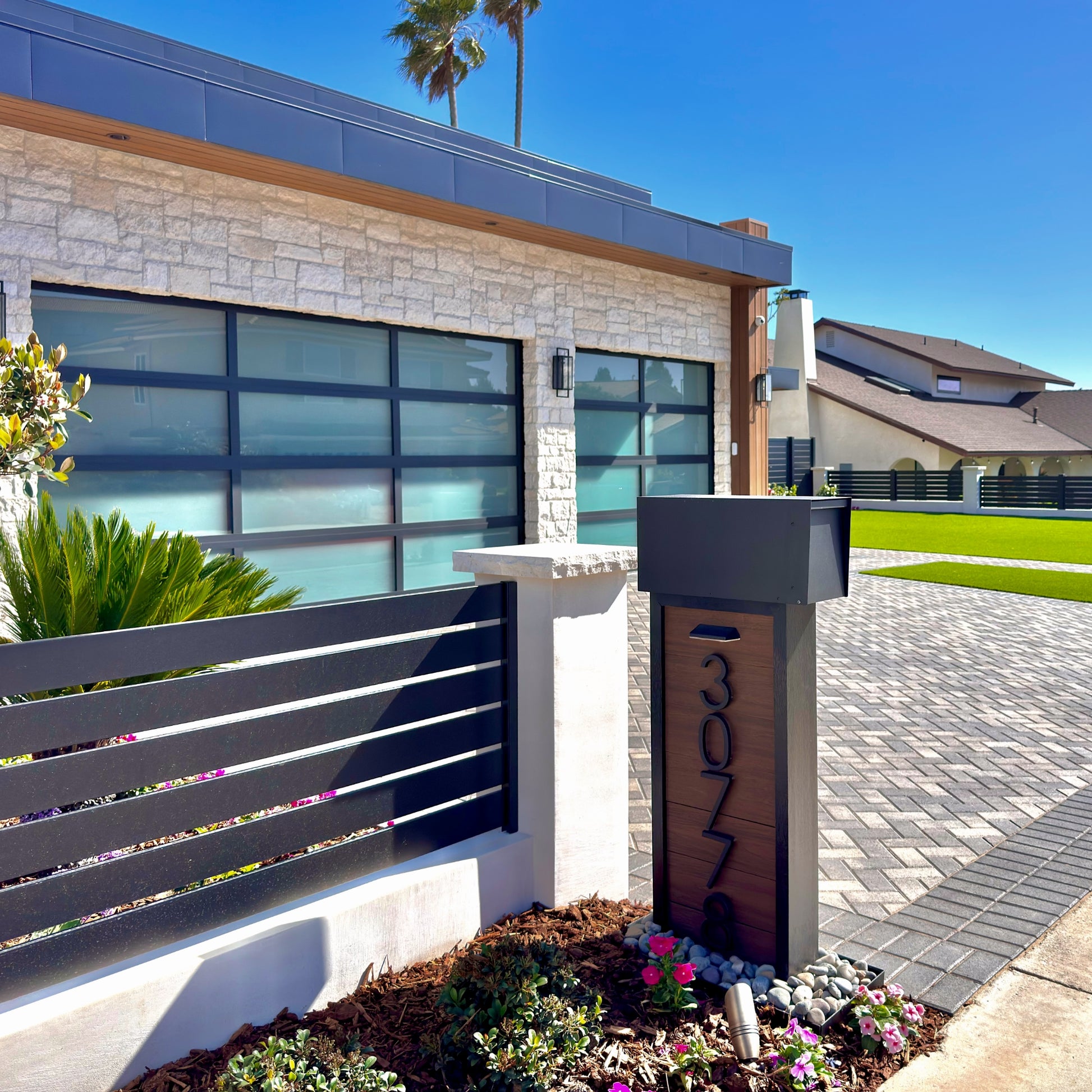 Slatline Sleek Mailbox - Dream Mailboxes