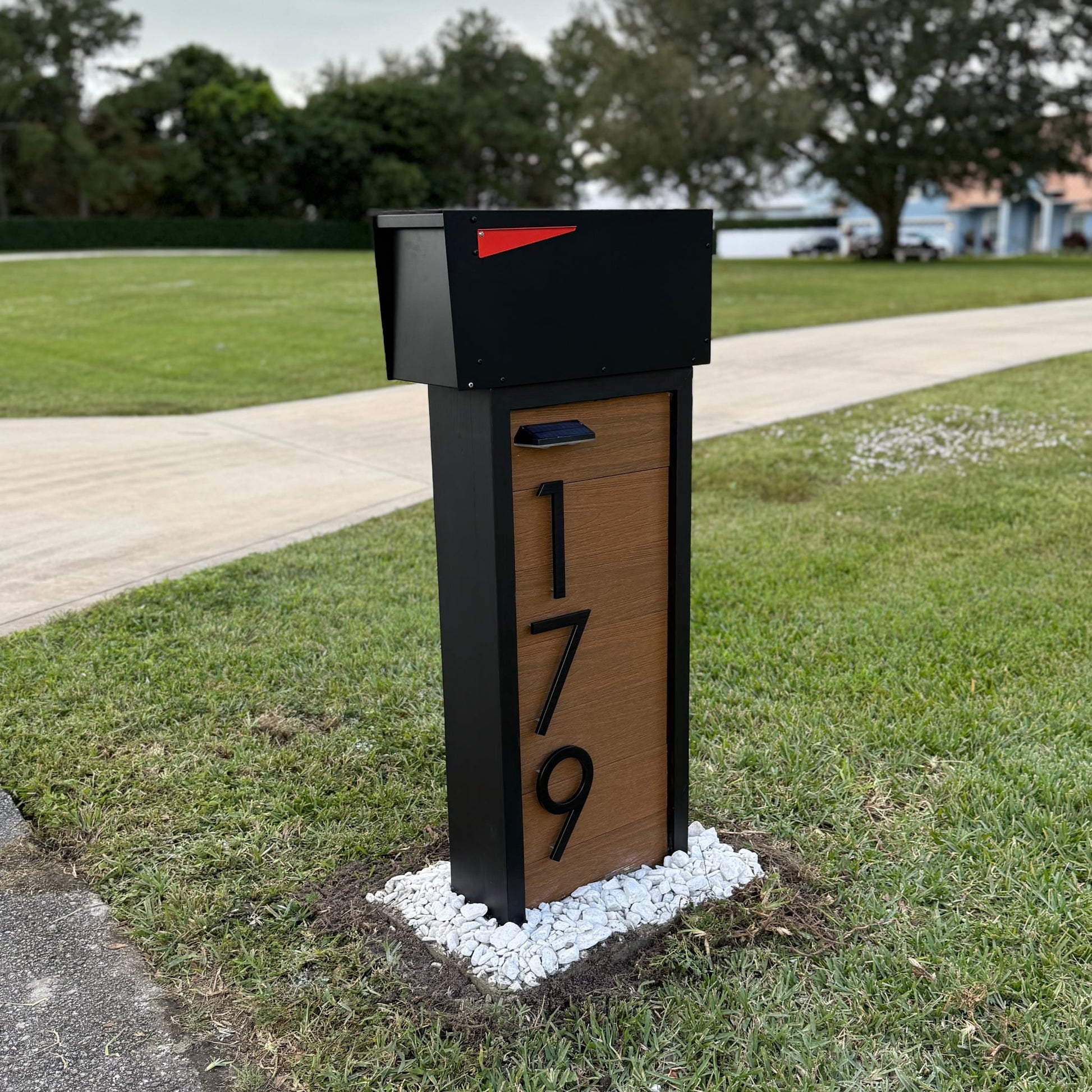 Slatline Sleek Mailbox - Dream Mailboxes