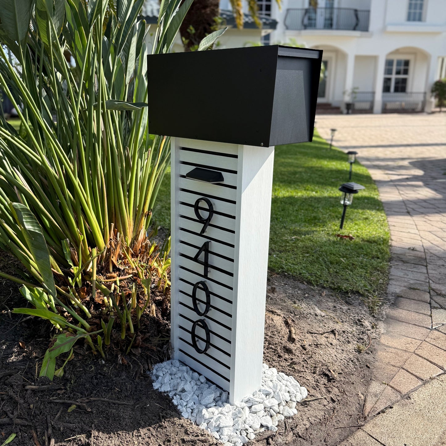 Sleek Slat Mailbox (Composite) - Dream Mailboxes