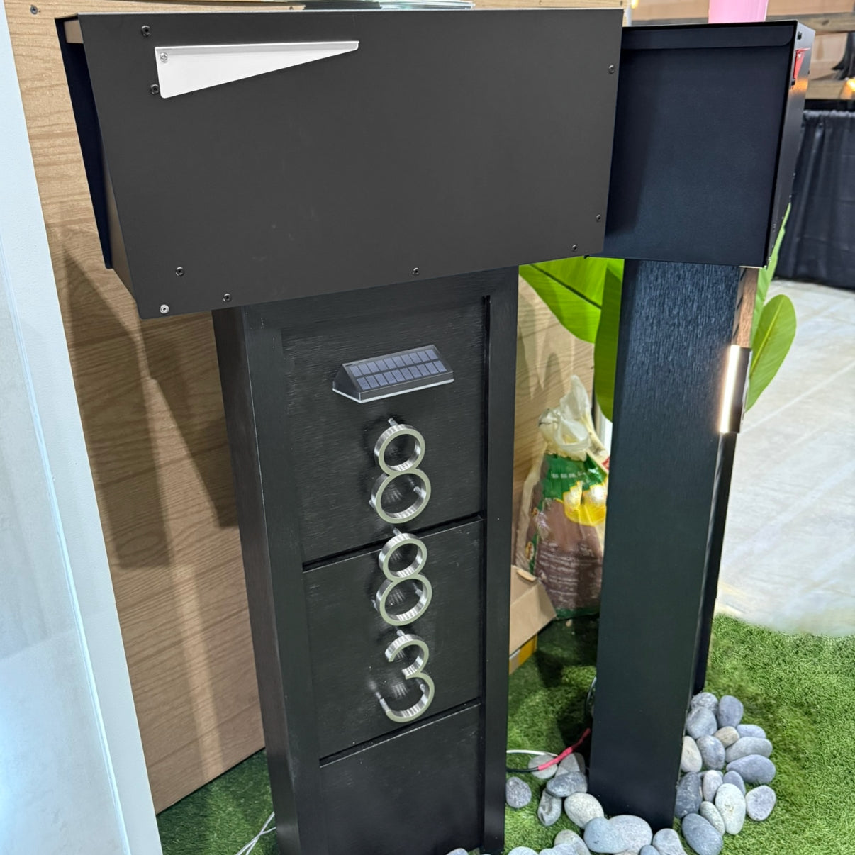 Sleek Wide Panel Mailbox (Composite) - Dream Mailboxes