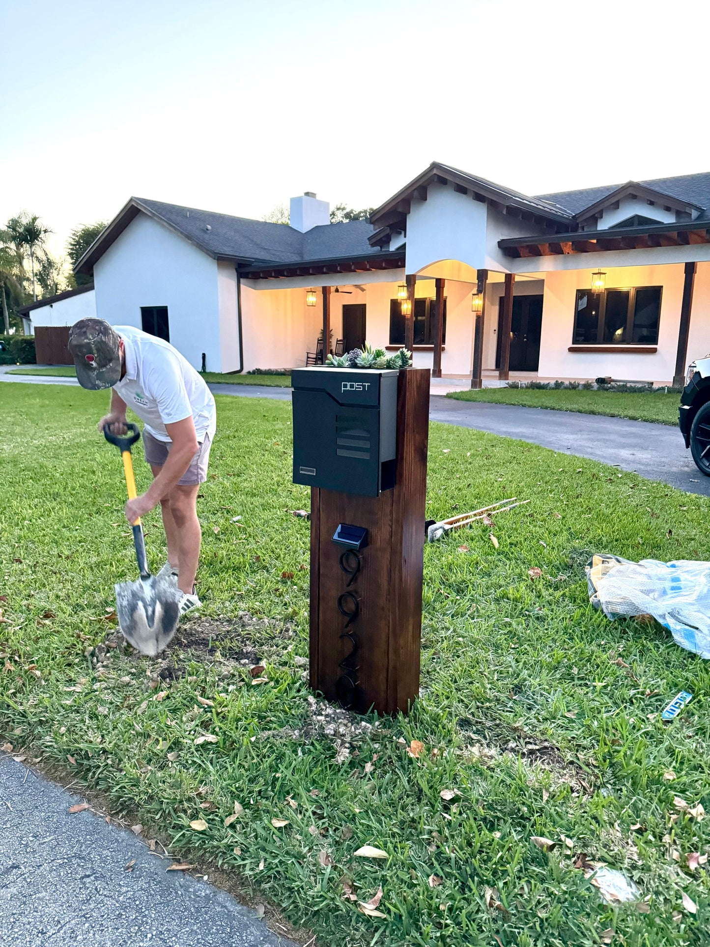 Agave Post Mailbox - Dream Mailboxes