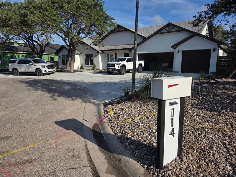 Aluma Modern - Rockland, TX