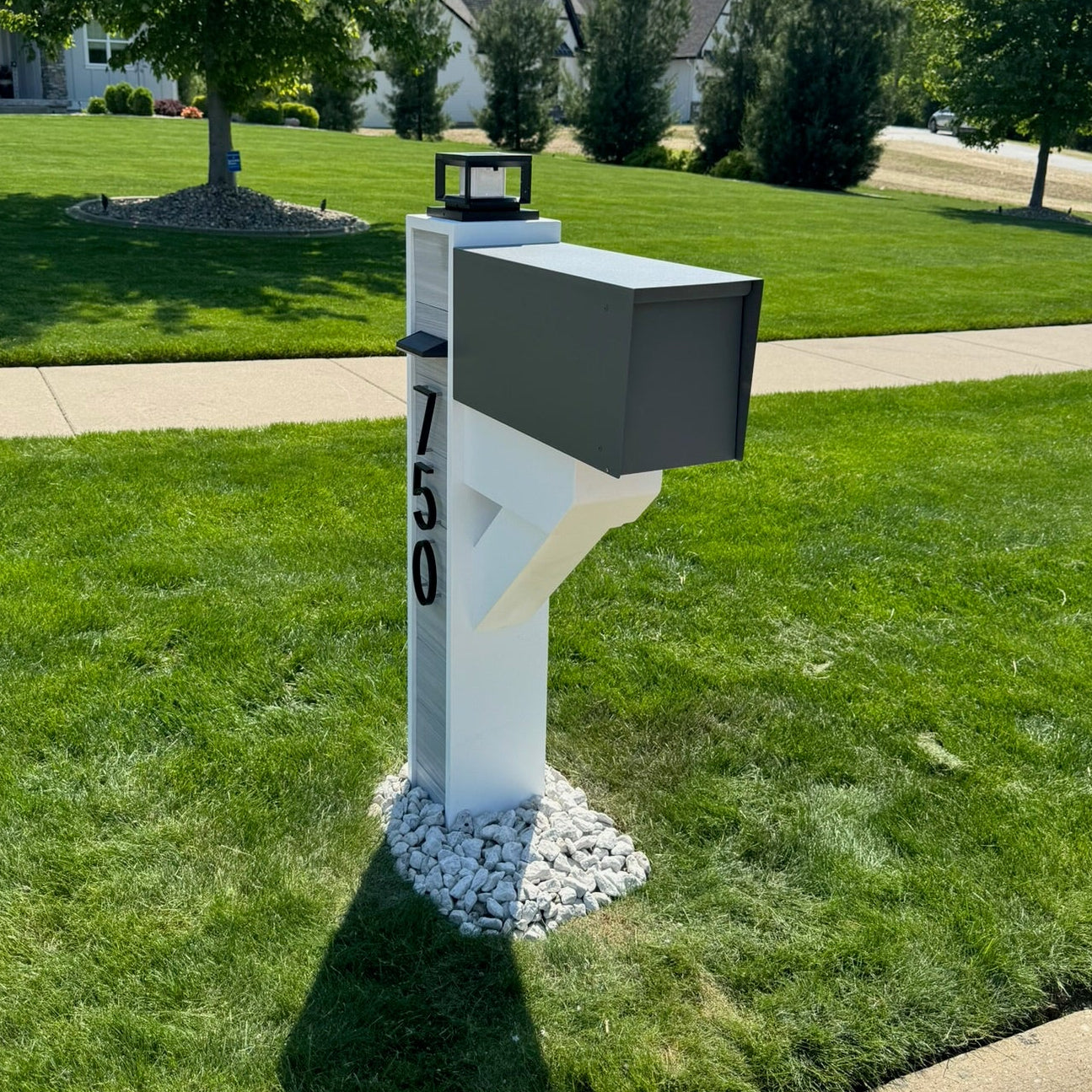 Modern Farmhouse Mailbox - Composite - Dream Mailboxes