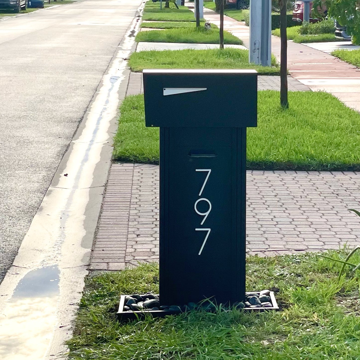 Aluma Modern Mailbox - Dream Mailboxes
