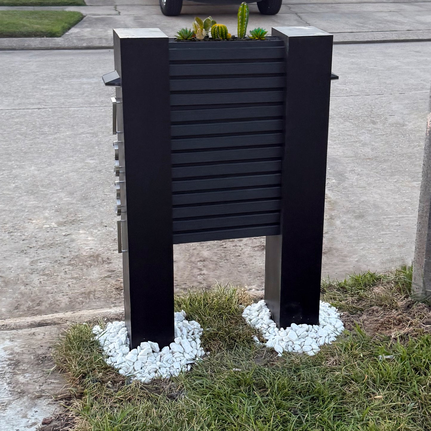 Arcadia Breeze Mailbox - Dream Mailboxes