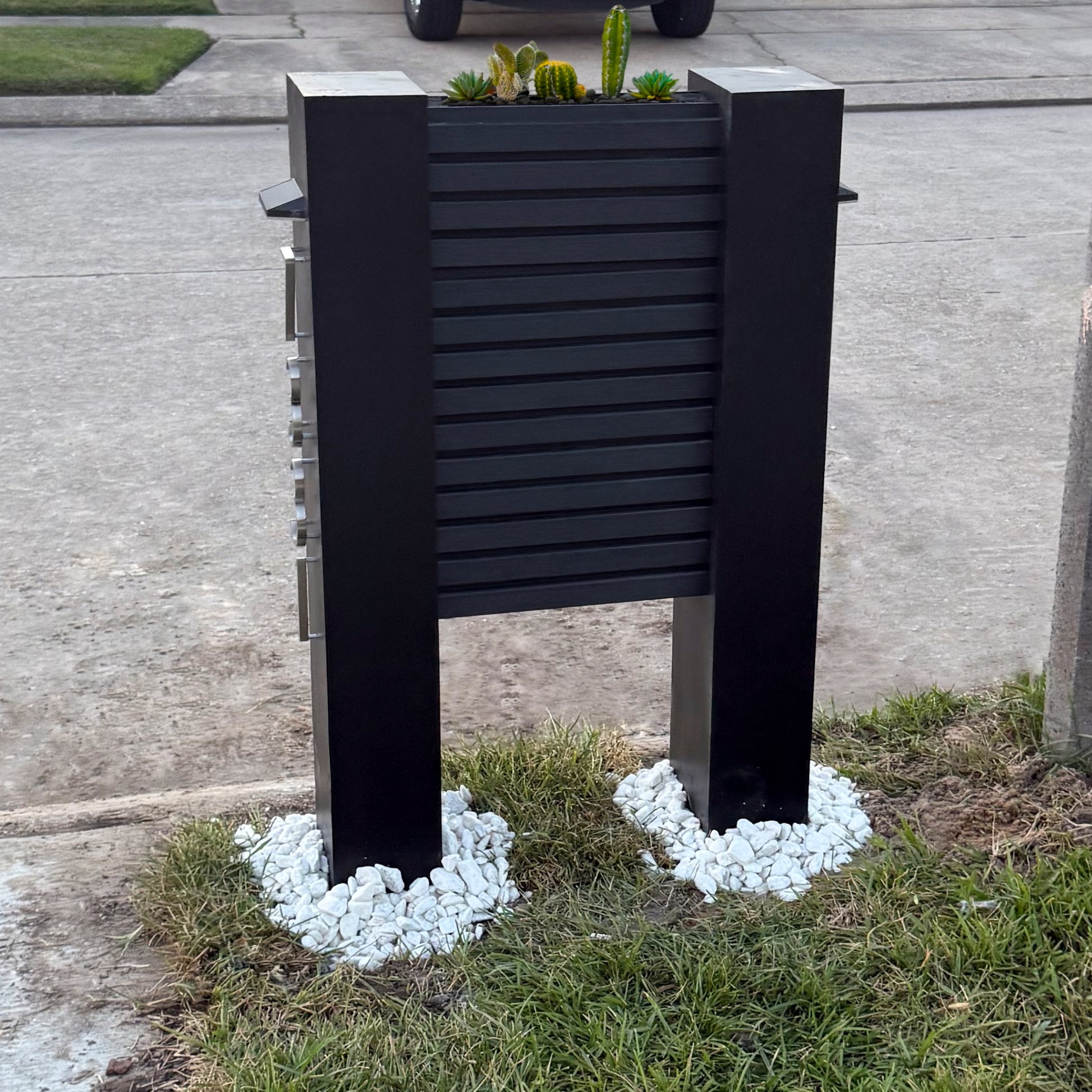 Arcadia Breeze Mailbox - Dream Mailboxes