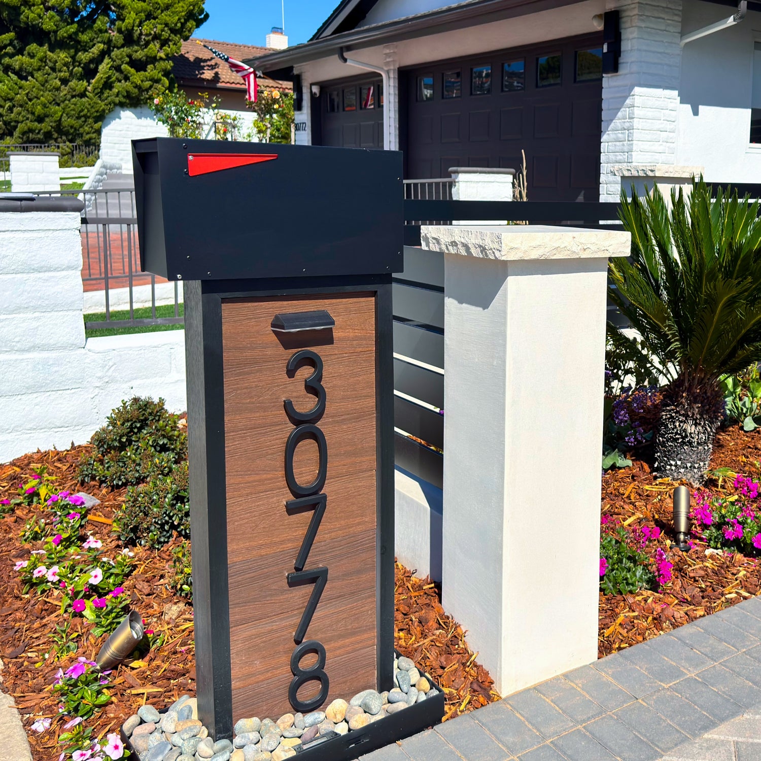 Slatline Sleek Mailbox - Dream Mailboxes