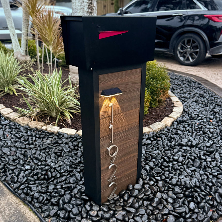 Slatline Sleek Mailbox - Lakefield West