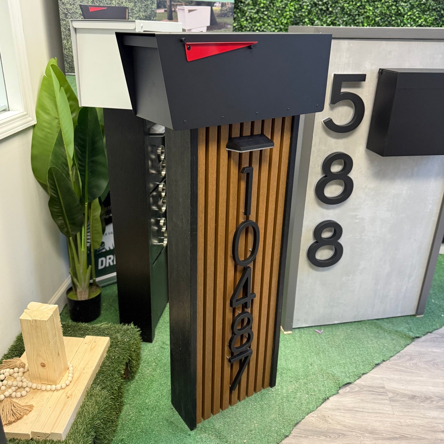 SlatSleek Vertical Mailbox